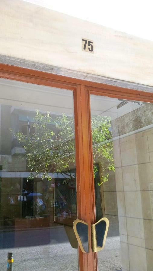 Appartement 7 Stars Near Metro à Athènes Extérieur photo